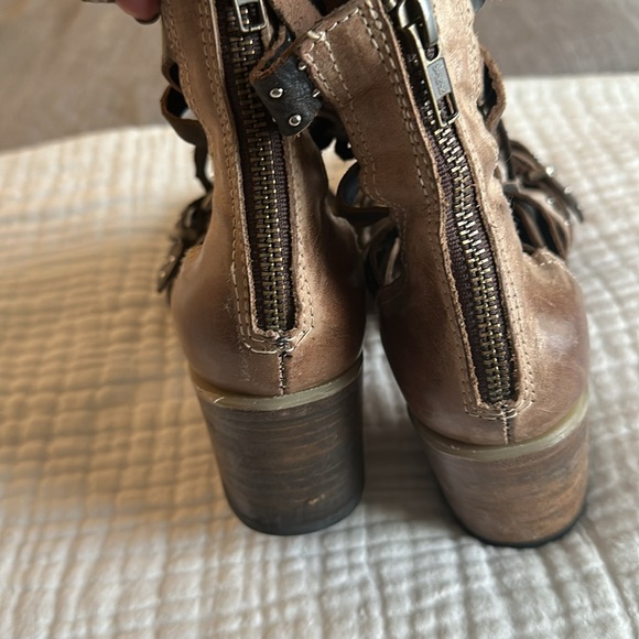 Freebird Cheyenne booties - Picture 3 of 5